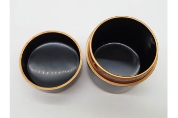 中村恭蔵　「雪吹」　松竹梅蒔絵が上品な棗　共箱付き　(R-090672)