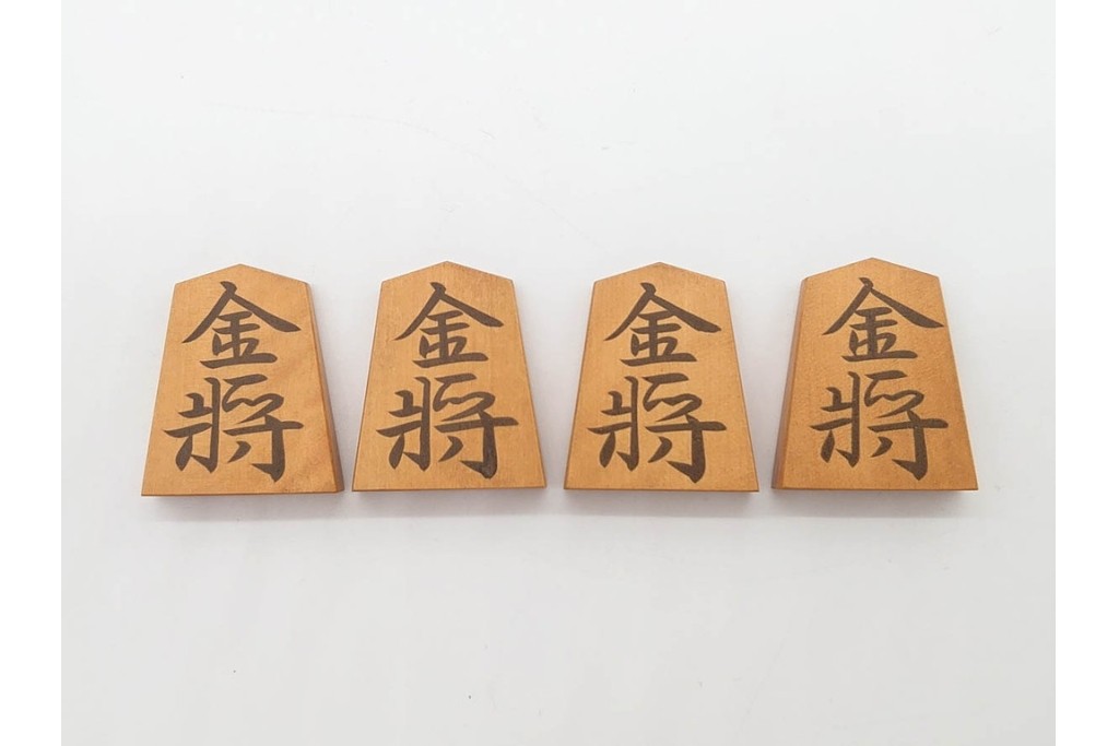竹風作　黄楊(ツゲ)製　端正な安清書が魅力の将棋駒　駒袋・外箱付き　(R-090677)