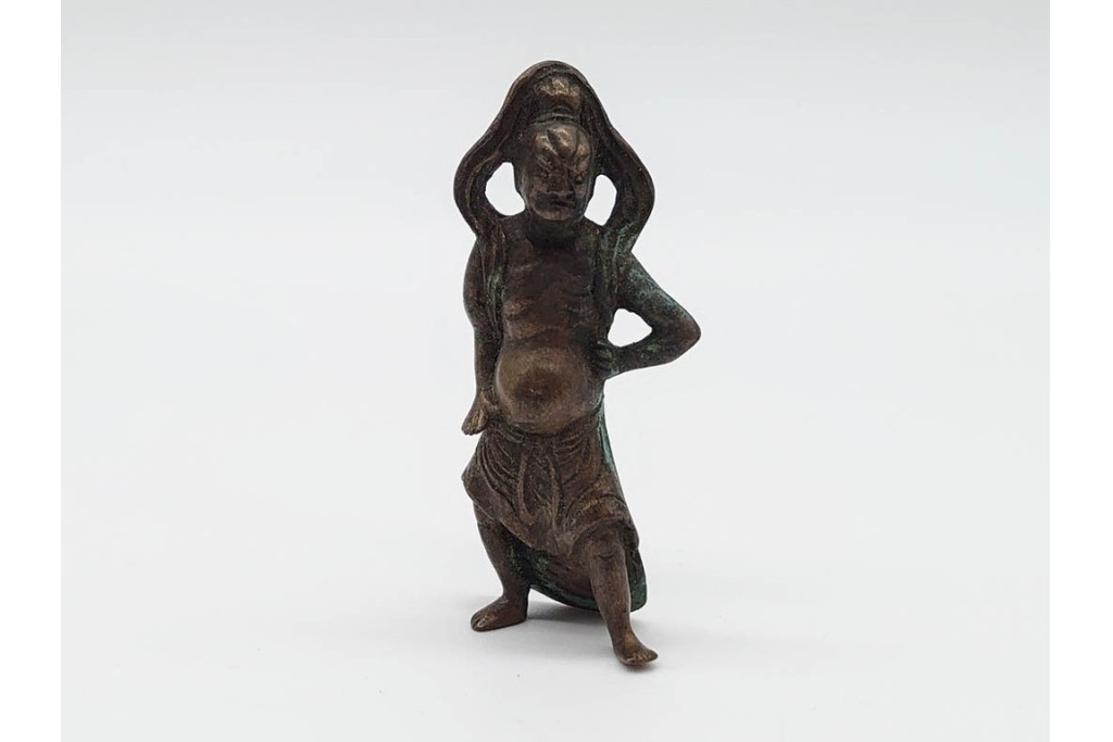 時代物　古銅　真鍮　力強い姿を表した金剛力士像(仁王像)の懐中仏　(R-090679)