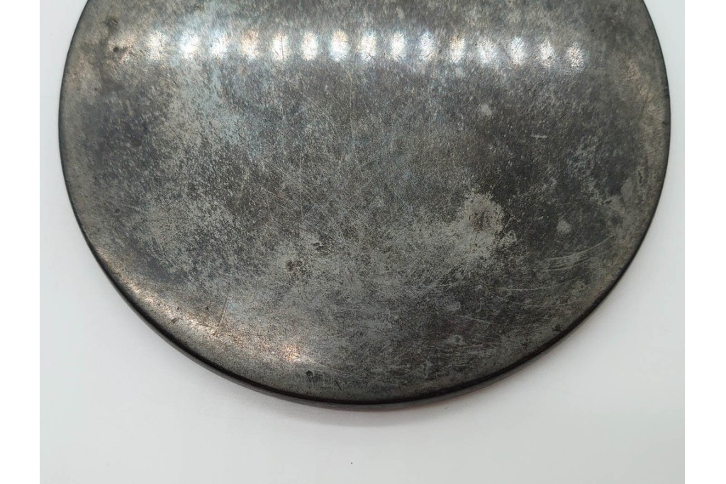 鎌倉時代　古鏡(和鏡)　直径約11cm　重さ約208.5g　風雅な意匠の梅樹鳥文鏡　(R-090681)