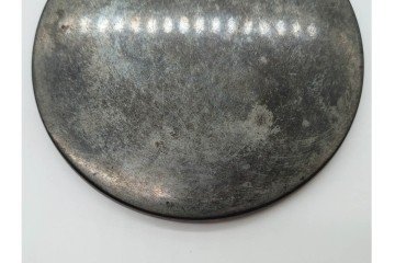 鎌倉時代　古鏡(和鏡)　直径約11cm　重さ約208.5g　風雅な意匠の梅樹鳥文鏡　(R-090681)