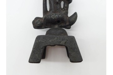 時代物　中国?日本?　古銅　 観音菩薩仏像と玉乗親子獅子の置物2点セット　(R-090686)