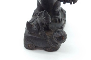 時代物　中国?日本?　古銅　 観音菩薩仏像と玉乗親子獅子の置物2点セット　(R-090686)