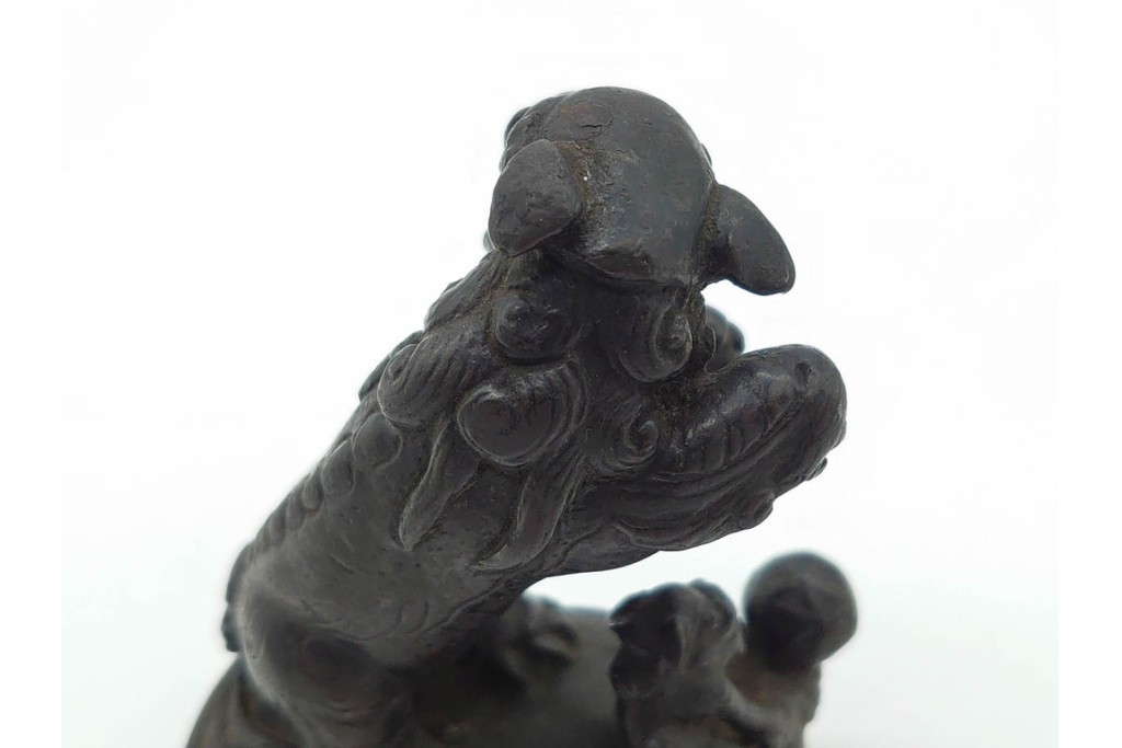 時代物　中国?日本?　古銅　 観音菩薩仏像と玉乗親子獅子の置物2点セット　(R-090686)