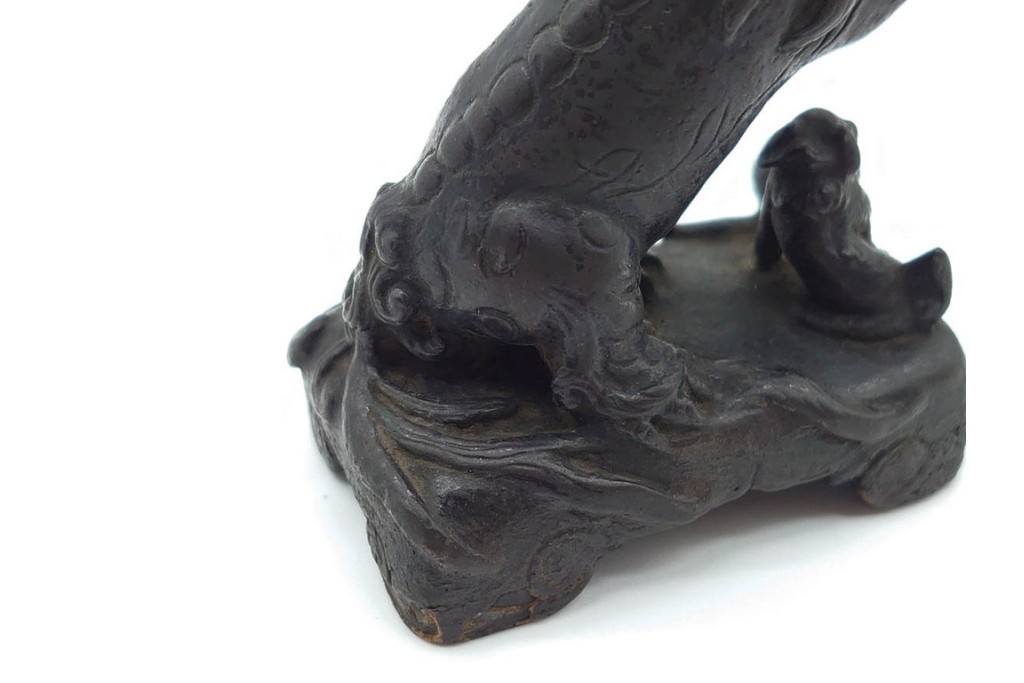 時代物　中国?日本?　古銅　 観音菩薩仏像と玉乗親子獅子の置物2点セット　(R-090686)