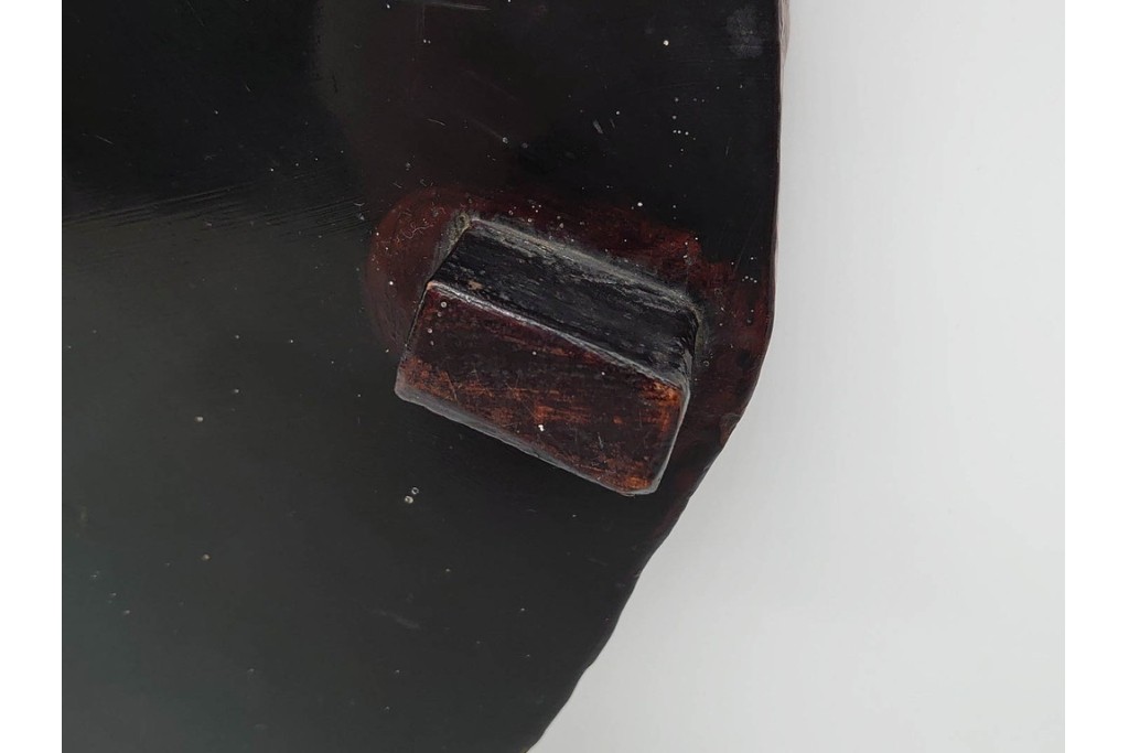時代物　根来塗　使い込まれた風合いが味わい深い足付盆　(R-090688)