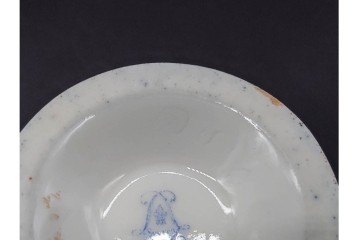 フランスアンティーク　Sevres(セーブル)　金彩　深いブルーとピンクの薔薇の対比が美しいカップ&ソーサー　ケース付き　(R-090695)