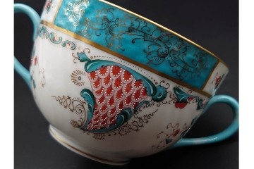 希少!　ハンガリー　HEREND(ヘレンド)　トゥッピーニの角笛　気品漂うダブルハンドルのカップ&ソーサー3客セット　(R-090696)