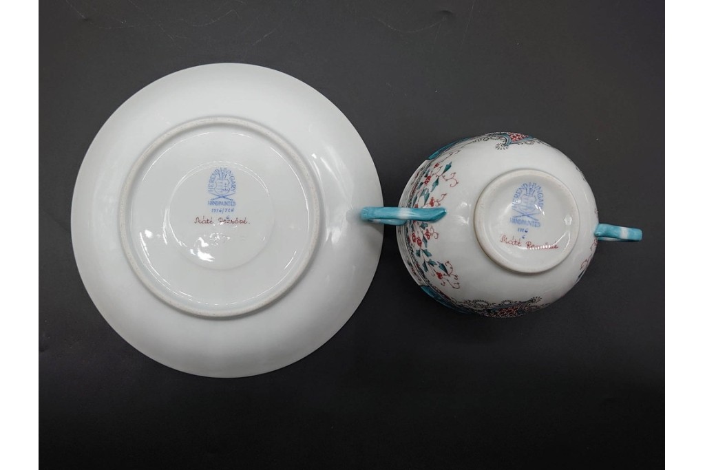希少!　ハンガリー　HEREND(ヘレンド)　トゥッピーニの角笛　気品漂うダブルハンドルのカップ&ソーサー3客セット　(R-090697)
