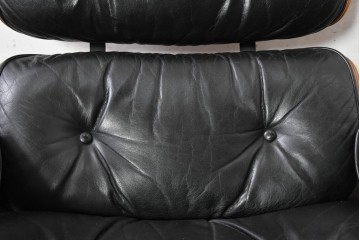 【簡易リペア限定品】　アメリカヴィンテージ　 Herman Miller(ハーマンミラー)　 包み込まれるような座り心地のイームズラウンジチェア　現行定価約119万円(※ラウンジチェア&オットマンセットの場合)　(R-090701)