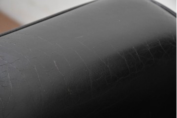 【簡易リペア限定品】　アメリカヴィンテージ　 Herman Miller(ハーマンミラー)　 包み込まれるような座り心地のイームズラウンジチェア　現行定価約119万円(※ラウンジチェア&オットマンセットの場合)　(R-090701)