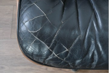 【簡易リペア限定品】　アメリカヴィンテージ　 Herman Miller(ハーマンミラー)　 包み込まれるような座り心地のイームズラウンジチェア　現行定価約119万円(※ラウンジチェア&オットマンセットの場合)　(R-090701)