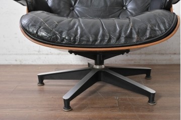 【簡易リペア限定品】　アメリカヴィンテージ　 Herman Miller(ハーマンミラー)　 包み込まれるような座り心地のイームズラウンジチェア　現行定価約119万円(※ラウンジチェア&オットマンセットの場合)　(R-090701)