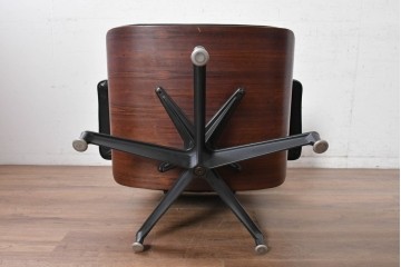 【簡易リペア限定品】　アメリカヴィンテージ　 Herman Miller(ハーマンミラー)　 包み込まれるような座り心地のイームズラウンジチェア　現行定価約119万円(※ラウンジチェア&オットマンセットの場合)　(R-090701)