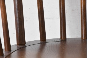 和製ヴィンテージ　飛騨産業　キツツキ　オーク材　ハイバックの背もたれと挽物の意匠が美しいロッキングチェア　(R-090702)