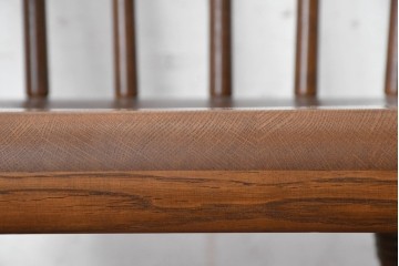 和製ヴィンテージ　飛騨産業　キツツキ　オーク材　ハイバックの背もたれと挽物の意匠が美しいロッキングチェア　(R-090702)