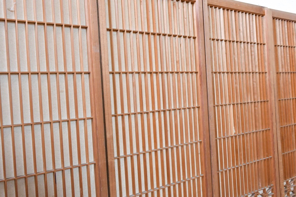 ヴィンテージ建具　昭和中期　蜀江文様の組子がアクセントを添える書院戸4枚セット　(R-090706)