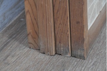 ヴィンテージ建具　昭和中期　蜀江文様の組子がアクセントを添える書院戸4枚セット　(R-090706)