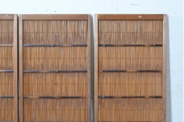 ヴィンテージ建具　昭和中期　素朴な風合いを楽しめる幅狭の夏戸4枚セット　(R-090708)