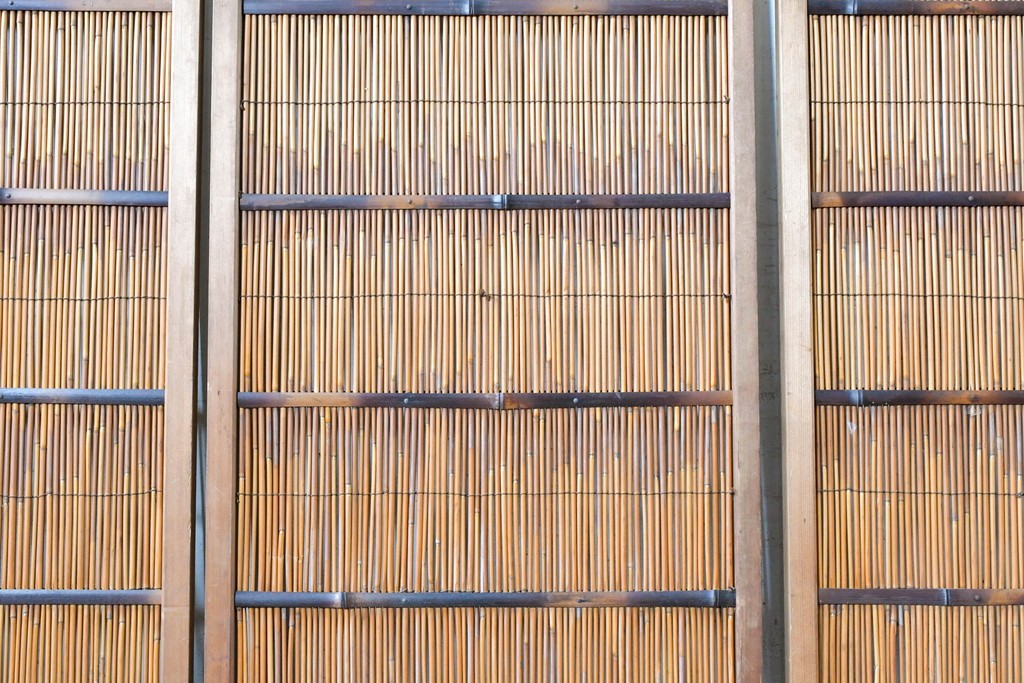 ヴィンテージ建具　昭和中期　素朴な風合いを楽しめる幅狭の夏戸4枚セット　(R-090708)