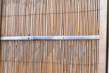 ヴィンテージ建具　昭和中期　素朴な風合いを楽しめる幅狭の夏戸4枚セット　(R-090708)