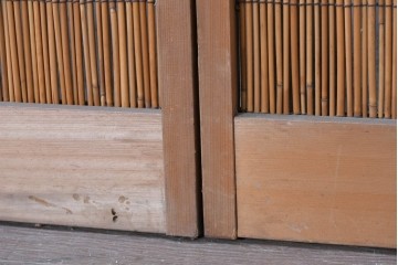 ヴィンテージ建具　昭和中期　素朴な風合いを楽しめる幅狭の夏戸4枚セット　(R-090708)