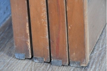 ヴィンテージ建具　昭和中期　素朴な風合いを楽しめる幅狭の夏戸4枚セット　(R-090708)