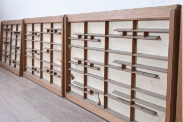 ヴィンテージ建具　昭和中期　流れる雲のような格子が趣深い障子窓4枚セット　(R-090709)