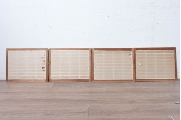 ヴィンテージ建具　昭和中期　格子が規則正しく並ぶシンプルな障子窓4枚セット　(R-090711)