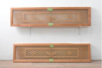 ヴィンテージ建具　昭和後期　細身の桟で多彩な幾何学模様を表した欄間2枚セット　(R-090715)