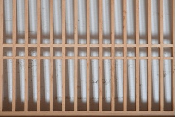ヴィンテージ建具　昭和後期　両面ガラス　桐麻文様の組子が美しく連なる欄間2枚セット　(R-090716)