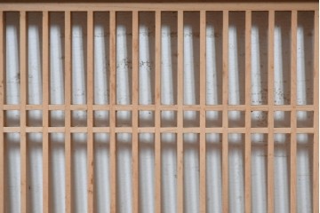 ヴィンテージ建具　昭和後期　両面ガラス　桐麻文様の組子が美しく連なる欄間2枚セット　(R-090716)
