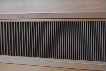 ヴィンテージ建具　昭和中期　細かな縦格子と木目が端正な欄間2枚セット　(R-090717)