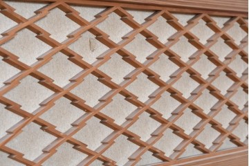 ヴィンテージ建具　昭和中期　菱形模様の組子が連なる欄間1枚　(R-090720)