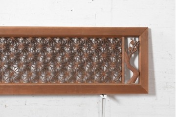 ヴィンテージ建具　昭和中期　最高級品　両脇に梅と松の彫刻を配した組子欄間2枚セット　(R-090722)