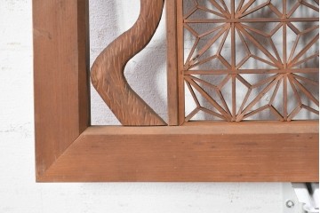 ヴィンテージ建具　昭和中期　最高級品　両脇に梅と松の彫刻を配した組子欄間2枚セット　(R-090722)