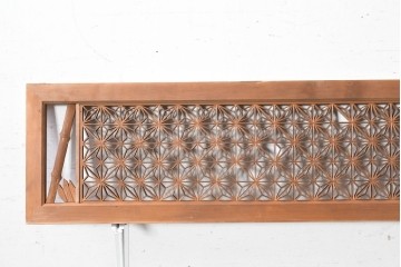 ヴィンテージ建具　昭和中期　最高級品　両脇に竹の彫刻を配した組子欄間3枚セット　(R-090723)
