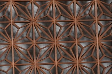 ヴィンテージ建具　昭和中期　最高級品　両脇に竹の彫刻を配した組子欄間3枚セット　(R-090723)