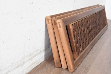 ヴィンテージ建具　昭和中期　最高級品　両脇に竹の彫刻を配した組子欄間3枚セット　(R-090723)