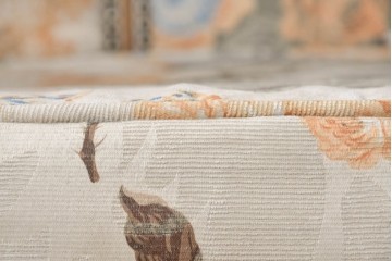 ヨーロッパヴィンテージ　繊細な彫刻が優美なポーターズチェア　(R-090727)