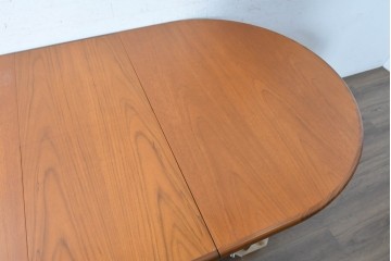 イギリスヴィンテージ　美品　1970年頃　G-PLAN(ジープラン)　チーク材　オーバル型が優しい印象のエクステンションテーブル　(R-090728)