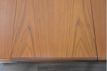 イギリスヴィンテージ　美品　1970年頃　G-PLAN(ジープラン)　チーク材　オーバル型が優しい印象のエクステンションテーブル　(R-090728)