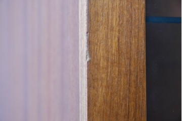 イギリスヴィンテージ　1960年から1970年頃　美品　Turnidge(ターニッジ)　チーク材　シンプルで洗練されたコーナーキャビネット　(R-090731)