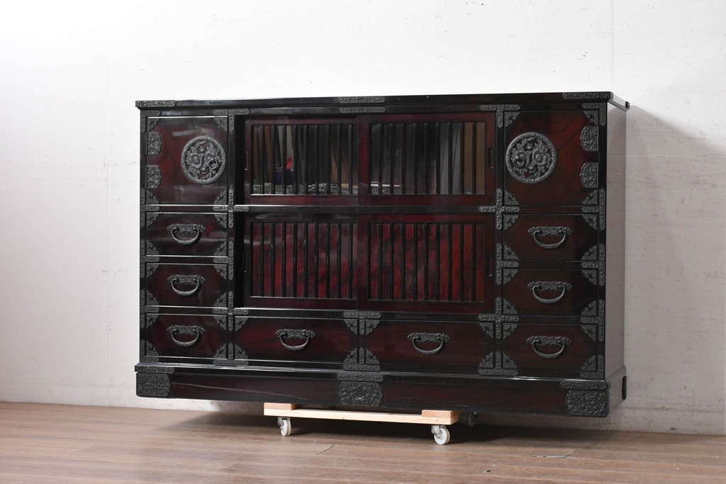 中古　美品　空間に圧倒的な和の存在感を与えるサイドボード　(R-090732)