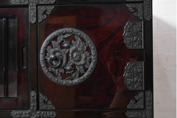 中古　美品　空間に圧倒的な和の存在感を与えるサイドボード　(R-090732)