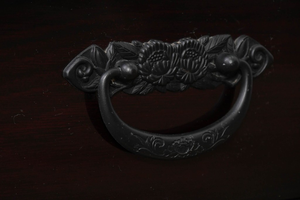 中古　美品　空間に圧倒的な和の存在感を与えるサイドボード　(R-090732)