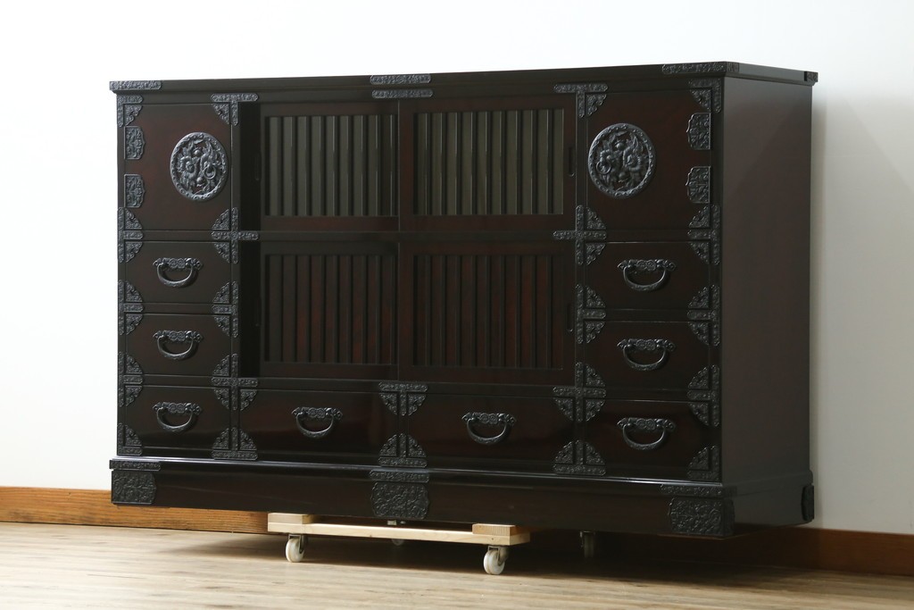 中古　美品　空間に圧倒的な和の存在感を与えるサイドボード　(R-090732)