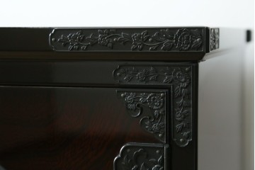 中古　美品　空間に圧倒的な和の存在感を与えるサイドボード　(R-090732)
