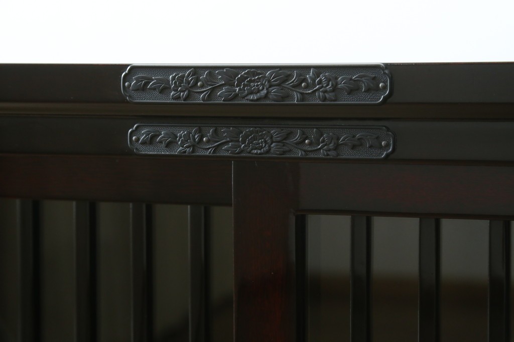 中古　美品　空間に圧倒的な和の存在感を与えるサイドボード　(R-090732)