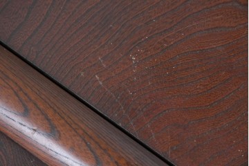 中古　美品　欅(ケヤキ)材　金具の意匠と重厚な木目が趣深い正方形火鉢　(R-090733)